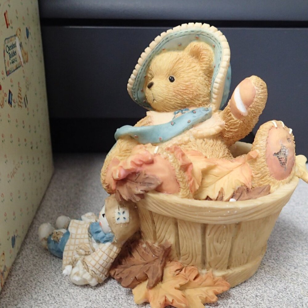 Cherished Teddies Pat "Falling For You" Girl in Barrell W Pinwheel